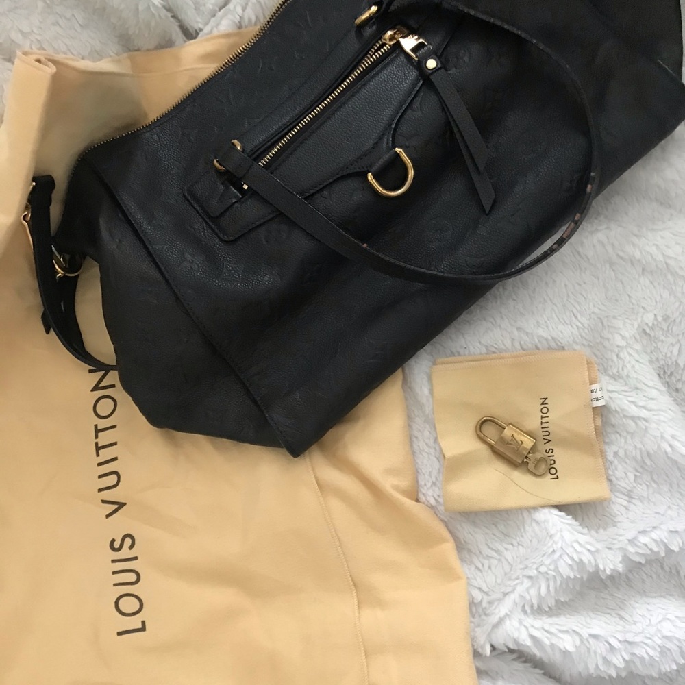 💕 Authentic Louis Vuitton Lumineuse Pm 💕